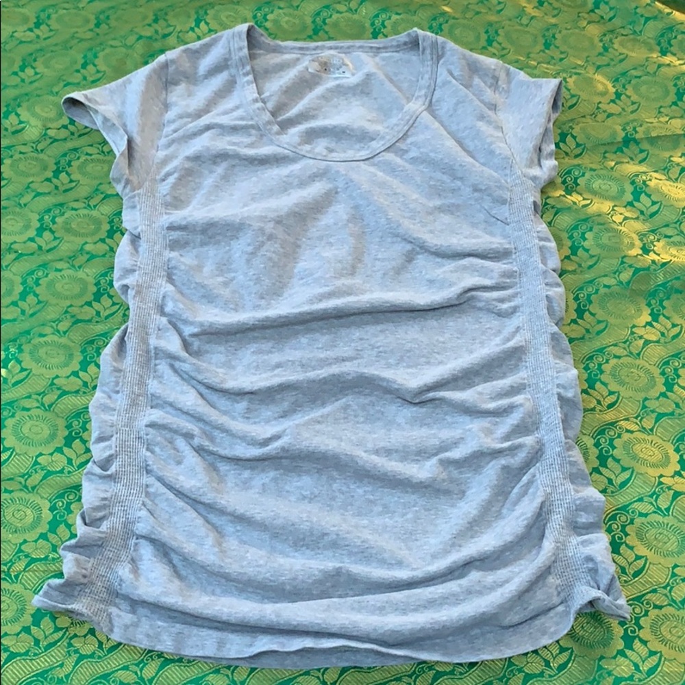 Athleta tee shirt